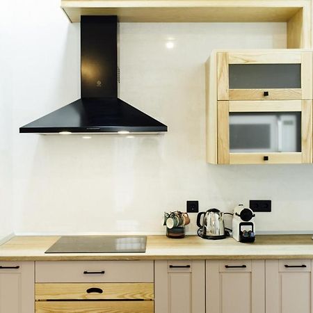 Modern With Seasonal Swimming Pool- 1Bd 1Bth- Goyeneta Apartment Севиля Екстериор снимка